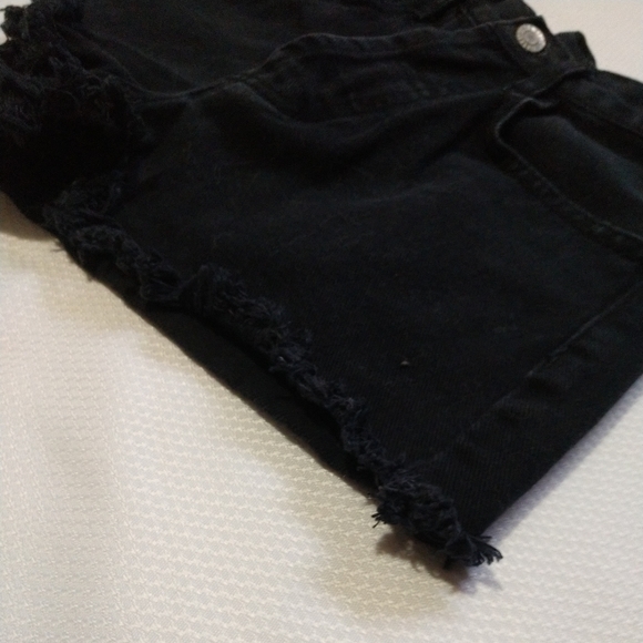 Women's XS 24" John Galt cut off high waisted black denim shorts, LIKE NEW! - Picture 2 of 7